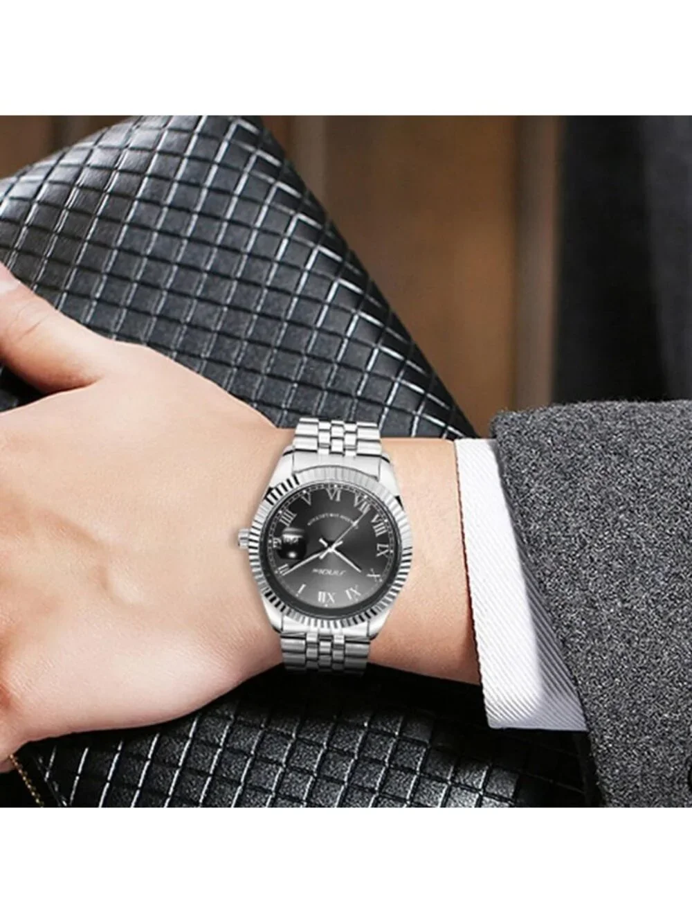 Men Silver-Grey Luminous Hand Calendar Date Quartz Stainless Steel Classic Watch
